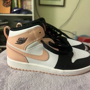 Jordan 1 Mid Little Kids' Shoes White/Black/Arctic Orange Size 3Y